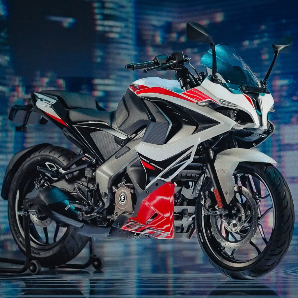 Bajaj Pulsar RS200 Launched with Aggressive Look and Powerful 199cc Engine